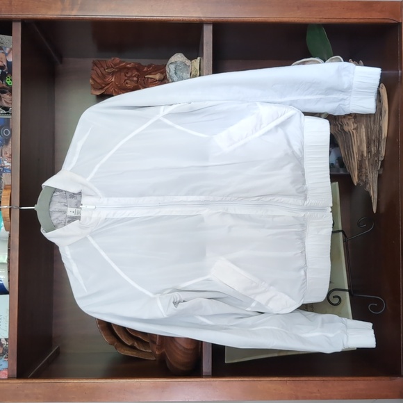 Lululemon Women's Bombs Away Jacket White/City Reversible Jacket Size 4 - Picture 6 of 16